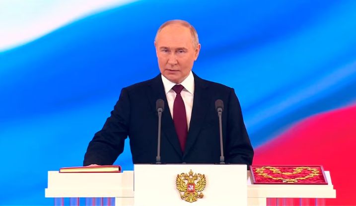 Putin Sworn in for a Fresh 6-year Term