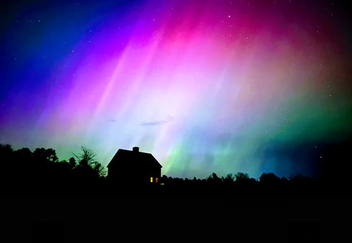 Aurora phenomena